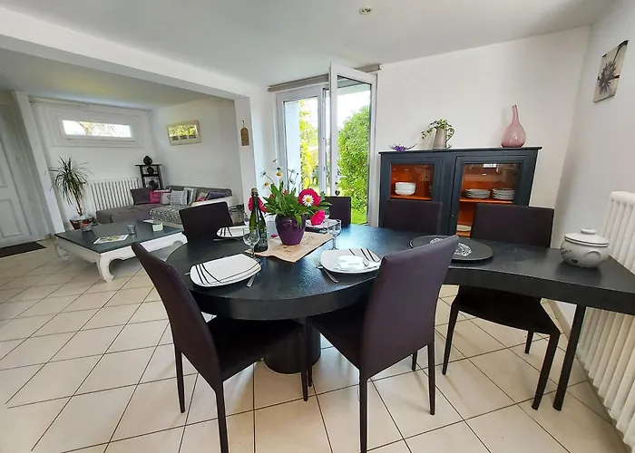 Des Faisans Дом отдыха Courbeveille