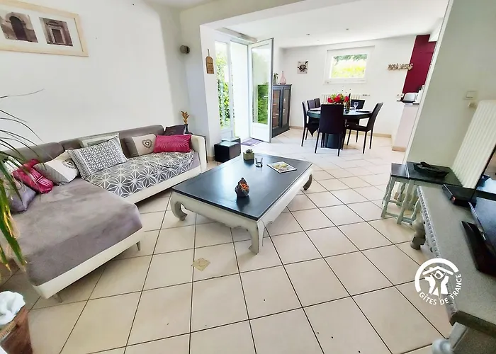 Des Faisans Дом отдыха Courbeveille